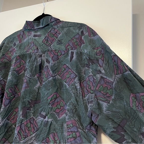 Pasha | Vintage Silk Button Up Shirt - Picture 10 of 13